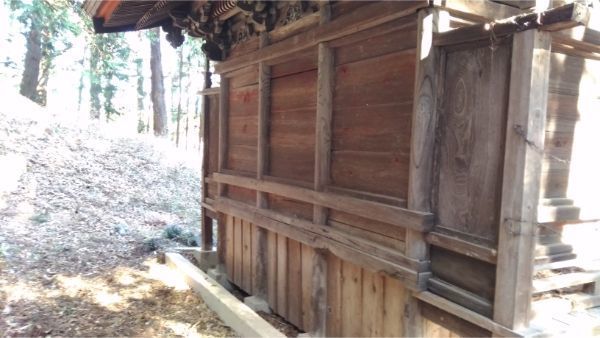 福地八幡神社(北下條)本殿の背面