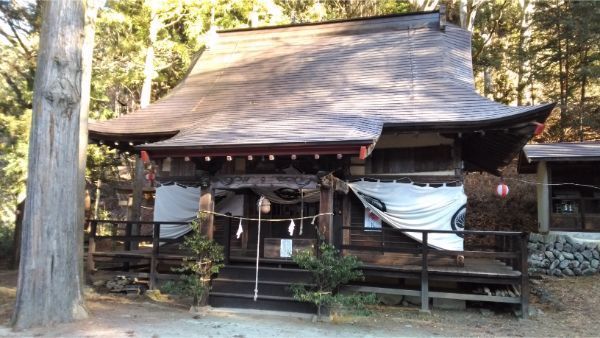 松尾神社の拝殿