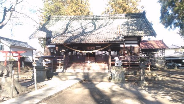 白鳥神社の拝殿
