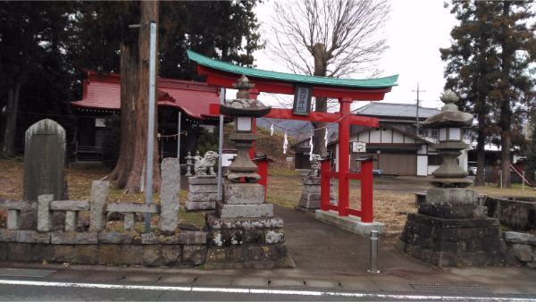 諏訪神社の鳥居