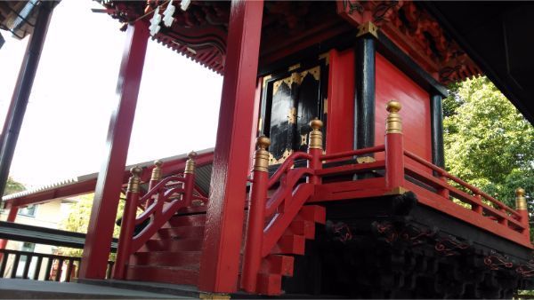 三嶋神社本殿の母屋正面
