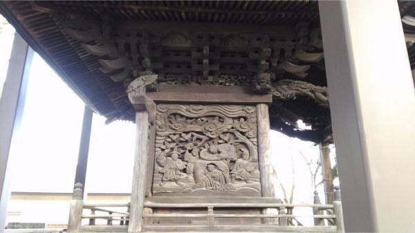 諏訪神社本殿左側面の彫刻