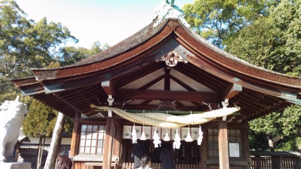 知立神社拝殿の向拝