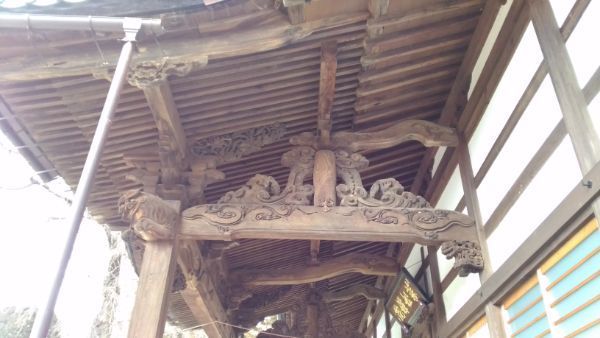 蕃松院本堂向拝の側面