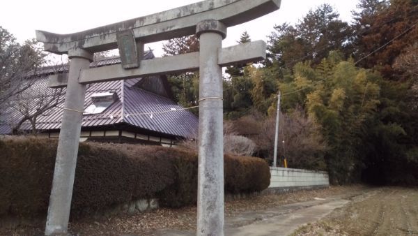 熱那神社入口