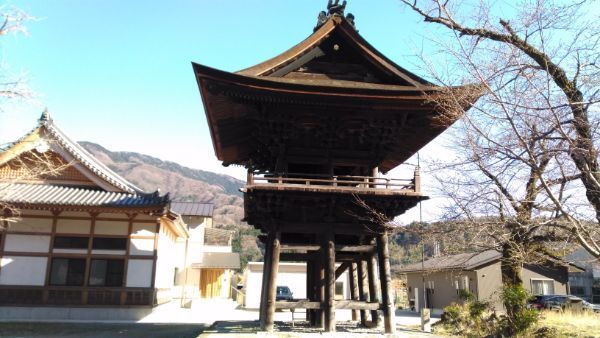 本遠寺の鐘楼堂