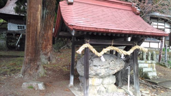 葛山落合神社の手水舎