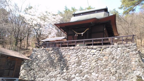 布制神社拝殿