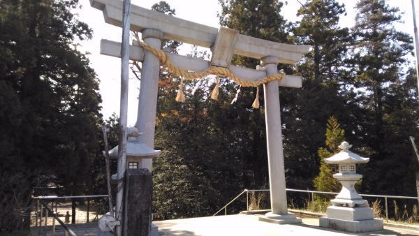 佐良志奈神社の東側入口