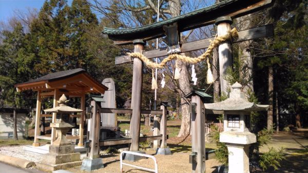 佐良志奈神社の西側の入口