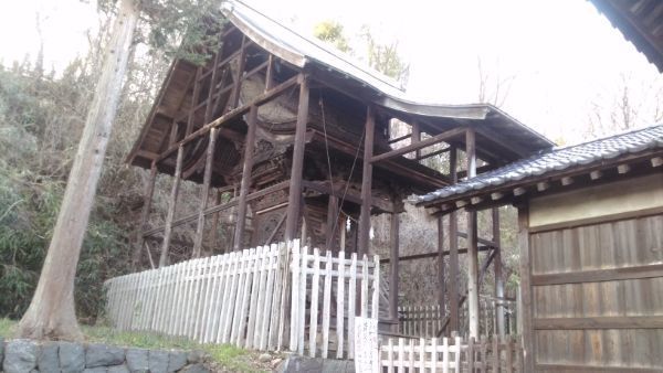 東條健代神社本殿