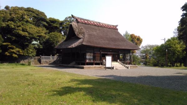 天津神社拝殿