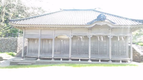 白山神社神楽殿