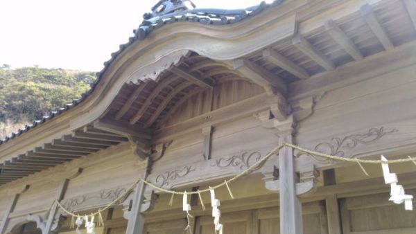 白山神社神楽殿