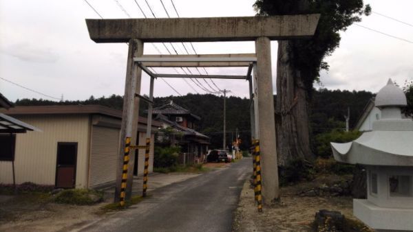 八幡宮一の鳥居