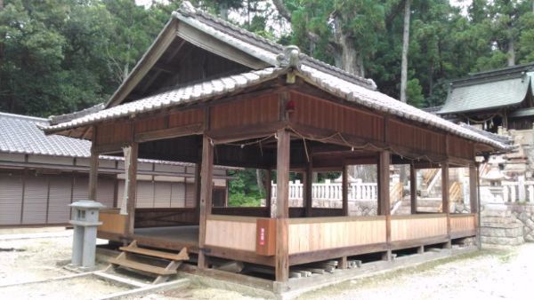 八幡宮神楽殿