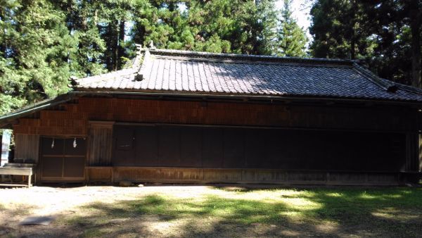 塩野神社神楽殿