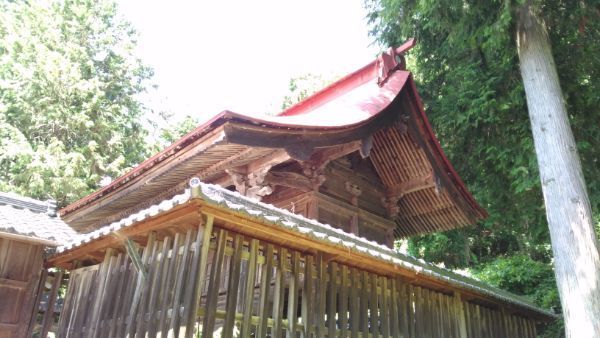 弓崎神社本殿