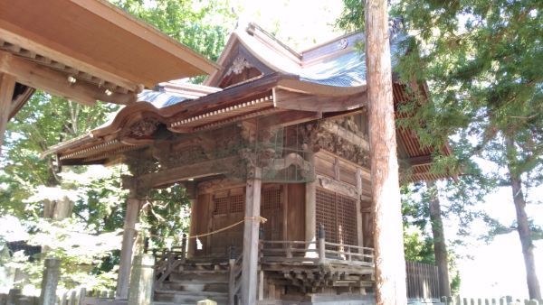 霧原大元神社本殿