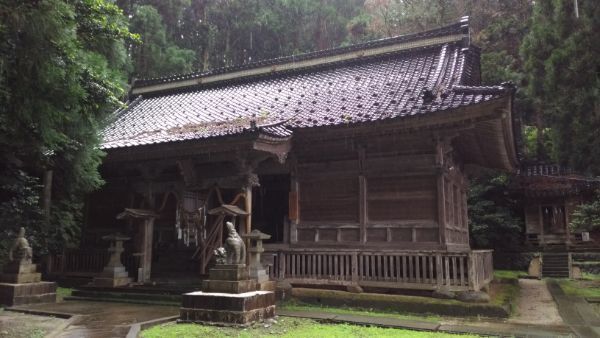 水上八幡神社拝殿