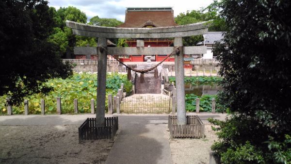 伊賀八幡宮鳥居