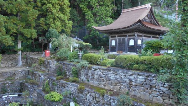 天恩寺仏殿