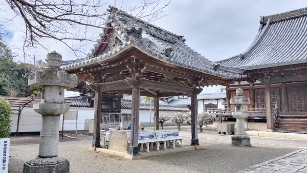 近江の古代寺院 発売】近江の古代寺院と造営氏族 発掘した遺構と軒瓦から謎を