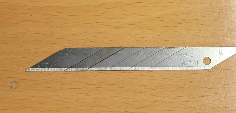 超音波カッターUSW-334の替え刃の話 - 日ノ出前検車区