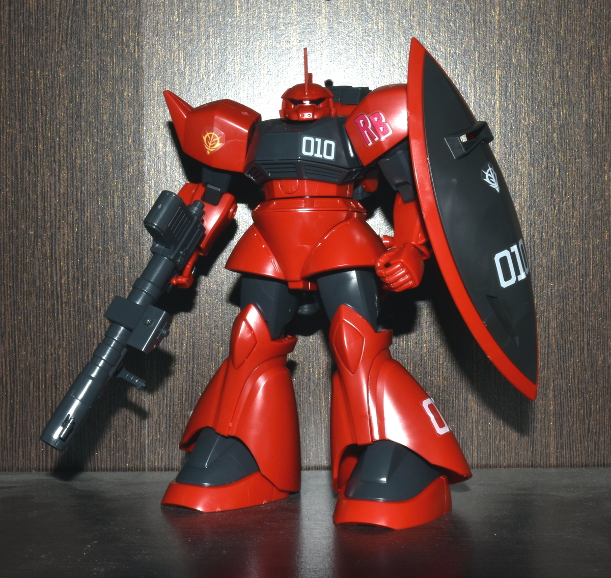 ひ*ろ様 HG MS-14B ジョニー・ライデンのゲルググ & MS-06R-2 HG/MS-14B ジョニー・ライデン専用ゲルググ - 素組みですけど