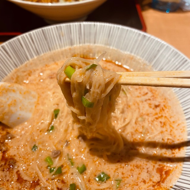 坦々麺 一龍