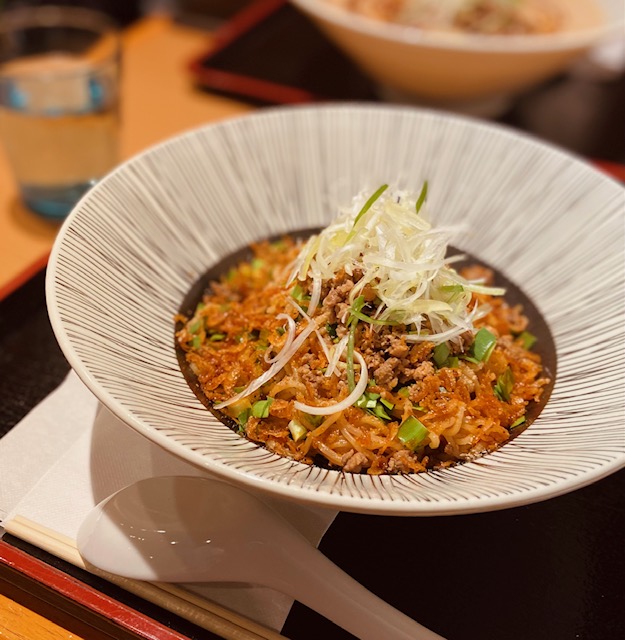坦々麺 一龍