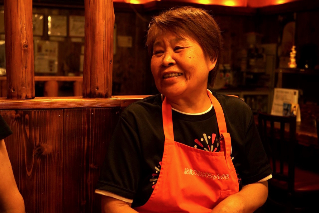 閉店 給食のおばちゃん から経営者へ転身した嶋倉千恵子さんの場合 いつかお店をやりたいすべての人へ メシ通 ホットペッパーグルメ 閉店 給食のおばちゃん から経営者へ転身した嶋倉千恵子さんの場合 いつかお店をやりたいすべての人へ メシ通 ホットペッパーグルメ