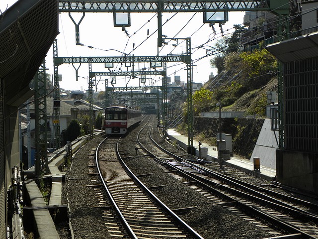 京急：京急富岡駅 (12/12) 亀鳥鉄道