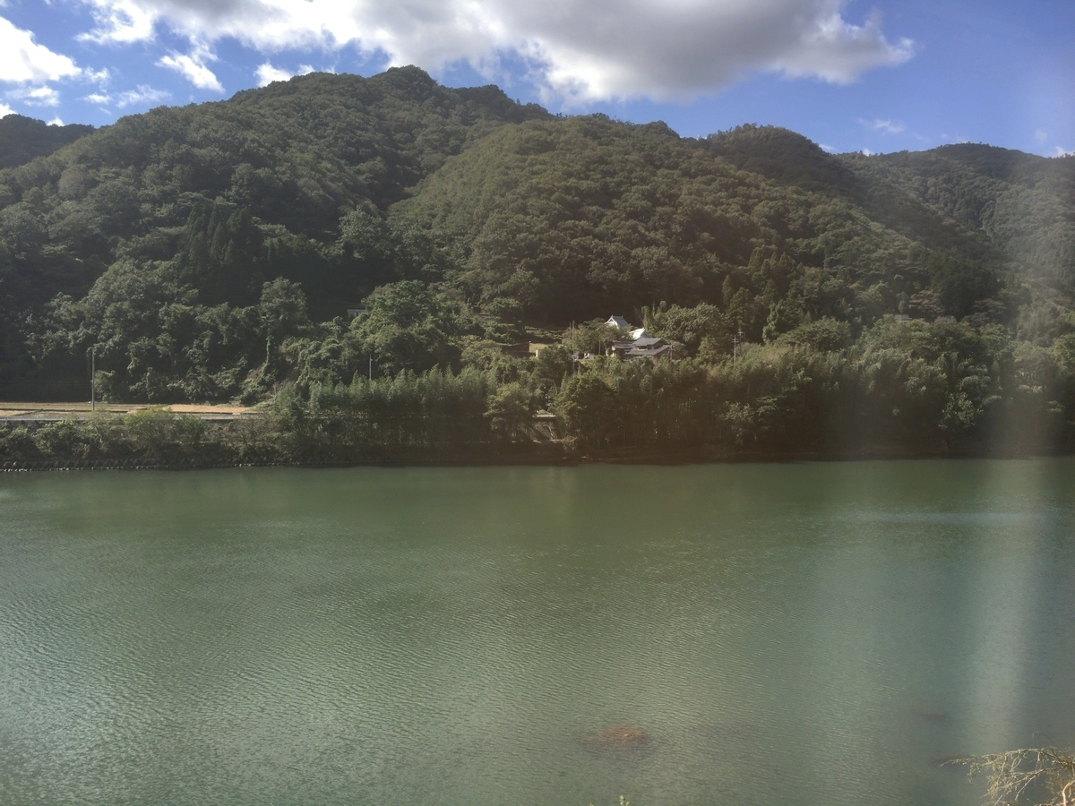 f:id:hiro989:20200516191502j:plain f:id:hiro989:20200516191502j:plain