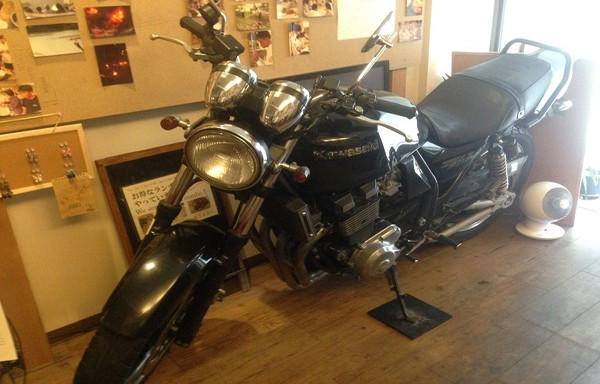 zrx400 角目カウル インナー おまけ付き 投稿詳細｜MOTOCLE