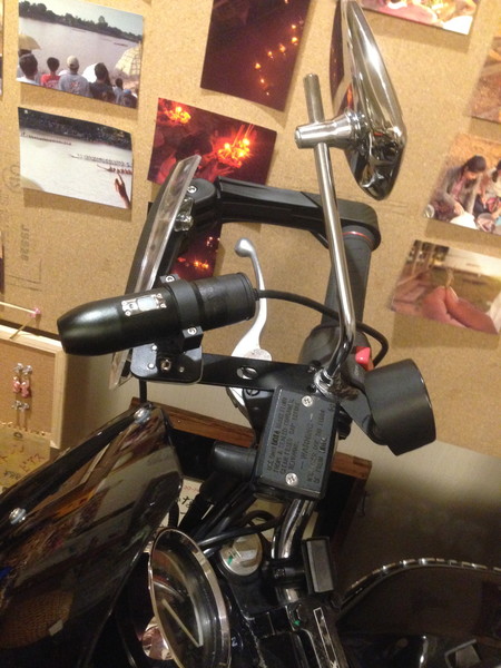 ドライブレコーダー Biker Eliteの振動対策模索中 Cafe Bar ສະບາຍດ 店主のzrx2日記 ドライブレコーダー Biker Eliteの振動対策模索中 Cafe Bar ສະບາຍດ 店主のzrx2日記