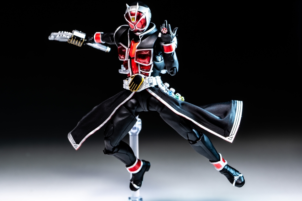 S.H.Figuarts 仮面ライダーウィザード フレイムスタイル