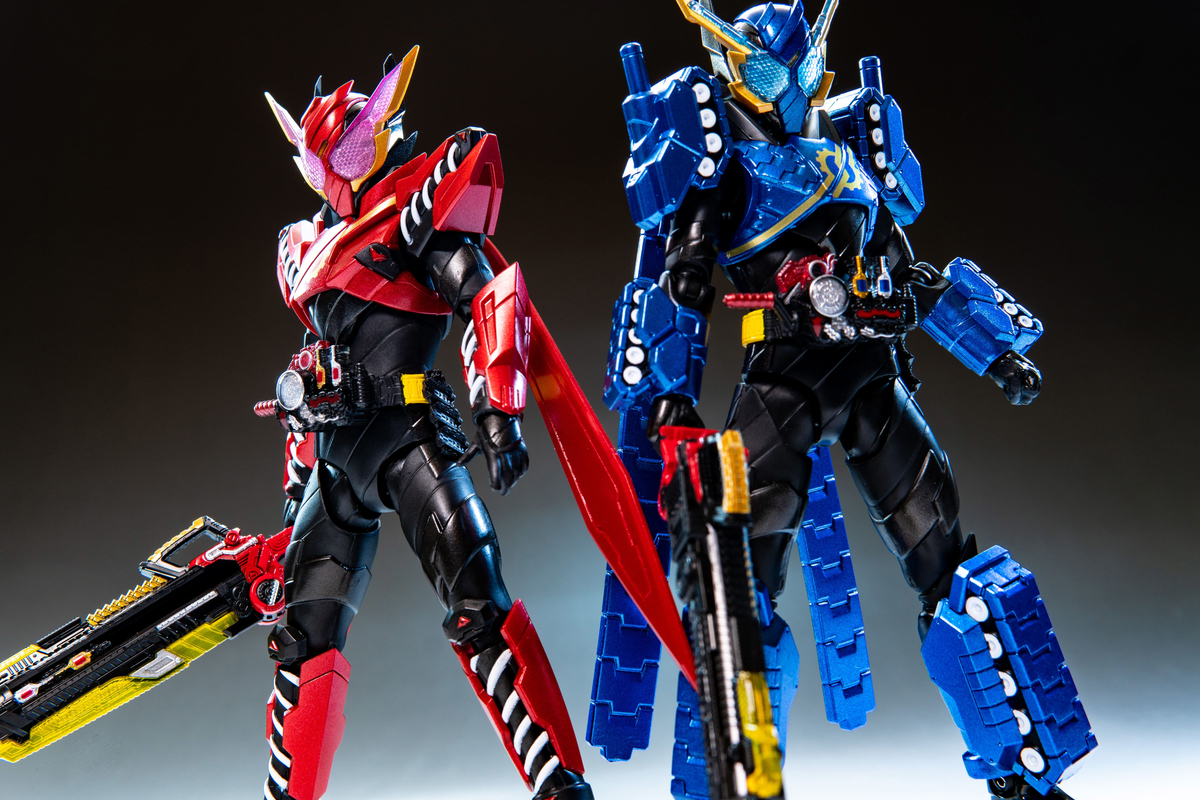 S.H.Figuarts 仮面ライダービルド タンクタンクフォーム