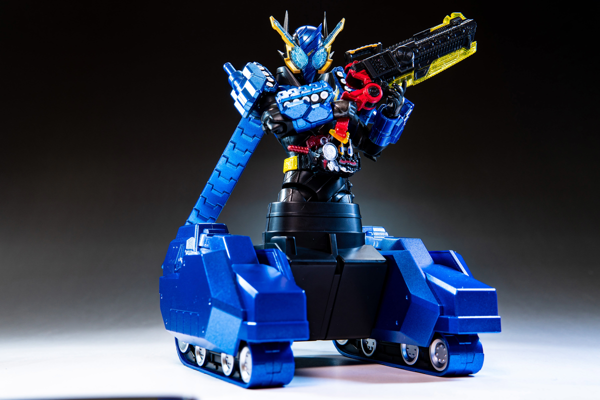 S.H.Figuarts 仮面ライダービルド タンクタンクフォーム レビュー