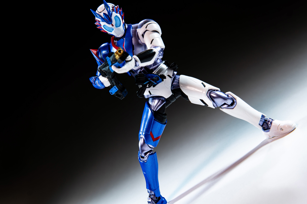 S.H.Figuarts 仮面ライダーバルカン シューティングウルフ レビュー 