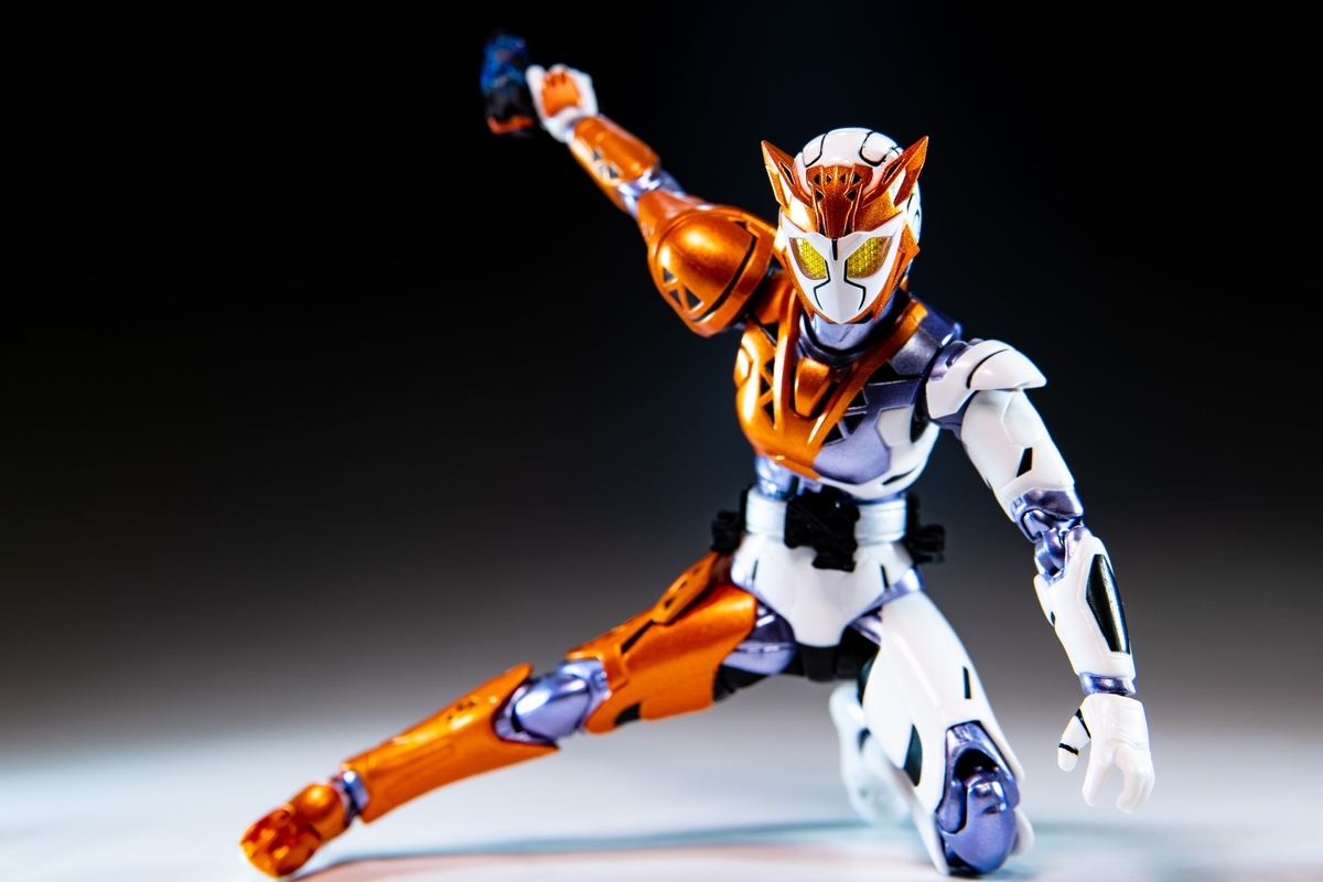 S.H.Figuarts 仮面ライダーバルキリー ラッシングチーター