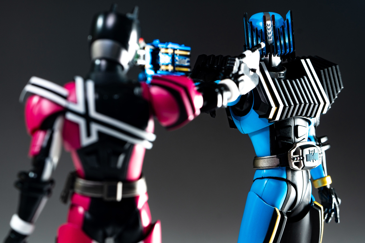 BANDAI S.H.Figurarts真骨彫製法 仮面ライダーディエンド Amazon.co.jp: BANDAI S.H.Figuarts（真骨彫製法） 仮面ライダー