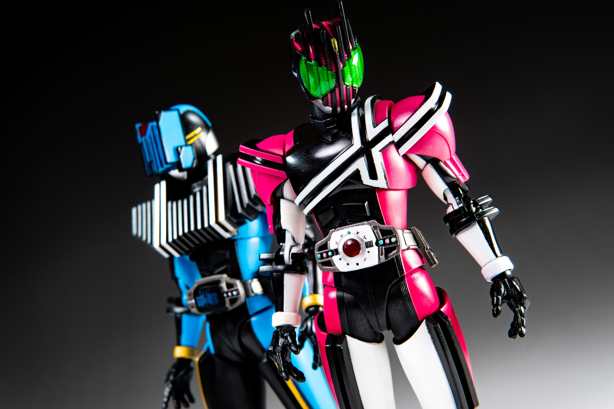 ベ*ル様 S.H.フィギュアーツ（真骨彫製法） 仮面ライダーディエンド ベ