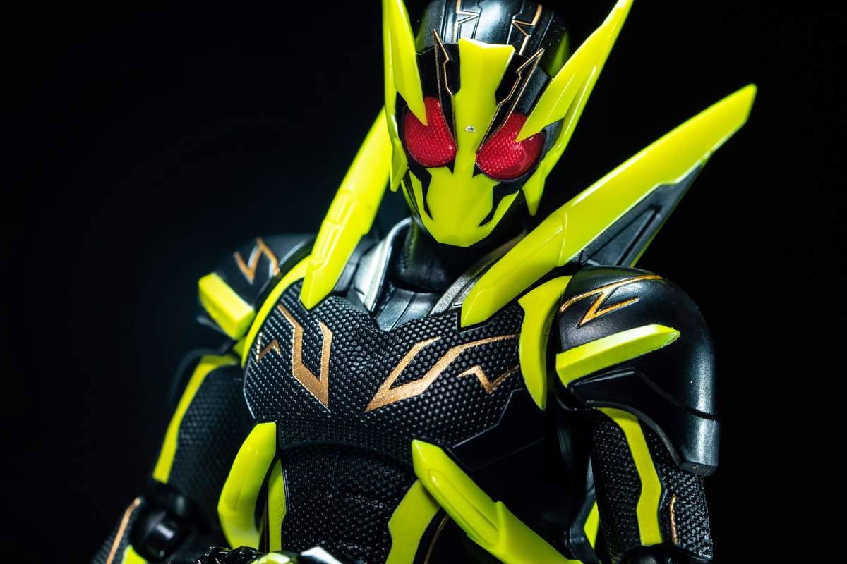 S.H.Figuarts 仮面ライダーゼロワン シャイニングホッパー