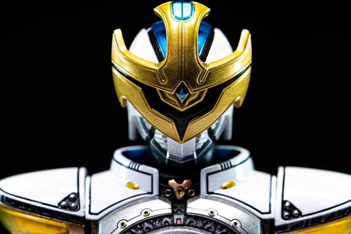 S.H.Figuarts 真骨彫製法 仮面ライダーイクサ セーブモード