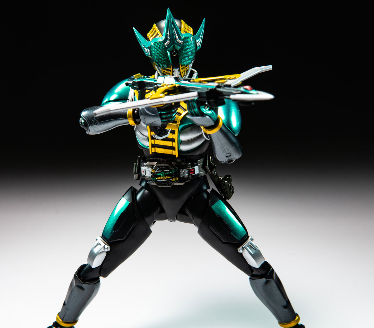 S.H.Figuarts 真骨彫製法 仮面ライダーゼロノス アルタイル