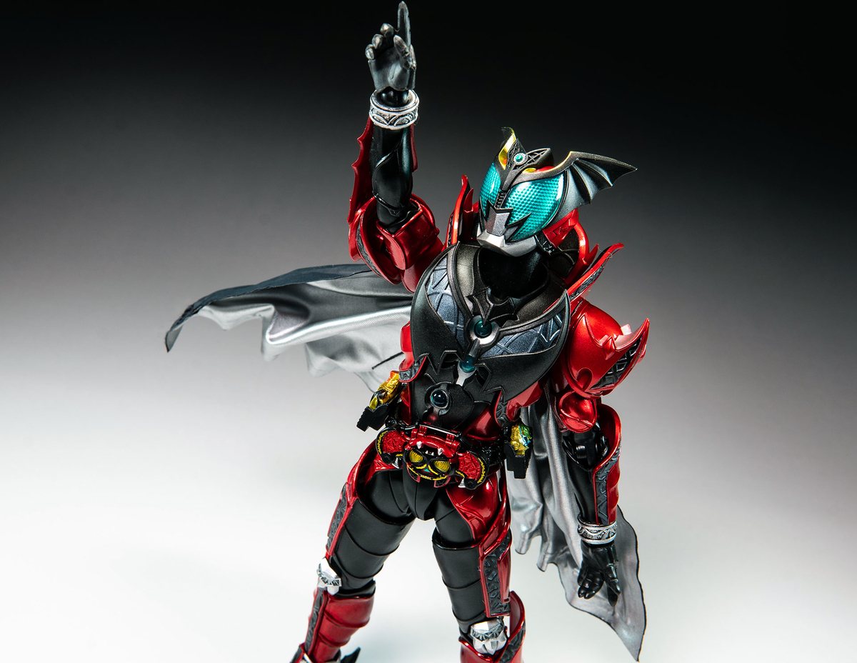 【開封済】【訳あり】真骨彫　キバ　ダークキバセット 販売】「S.H.Figuarts(真骨彫製法)仮面ライダーダークキバ