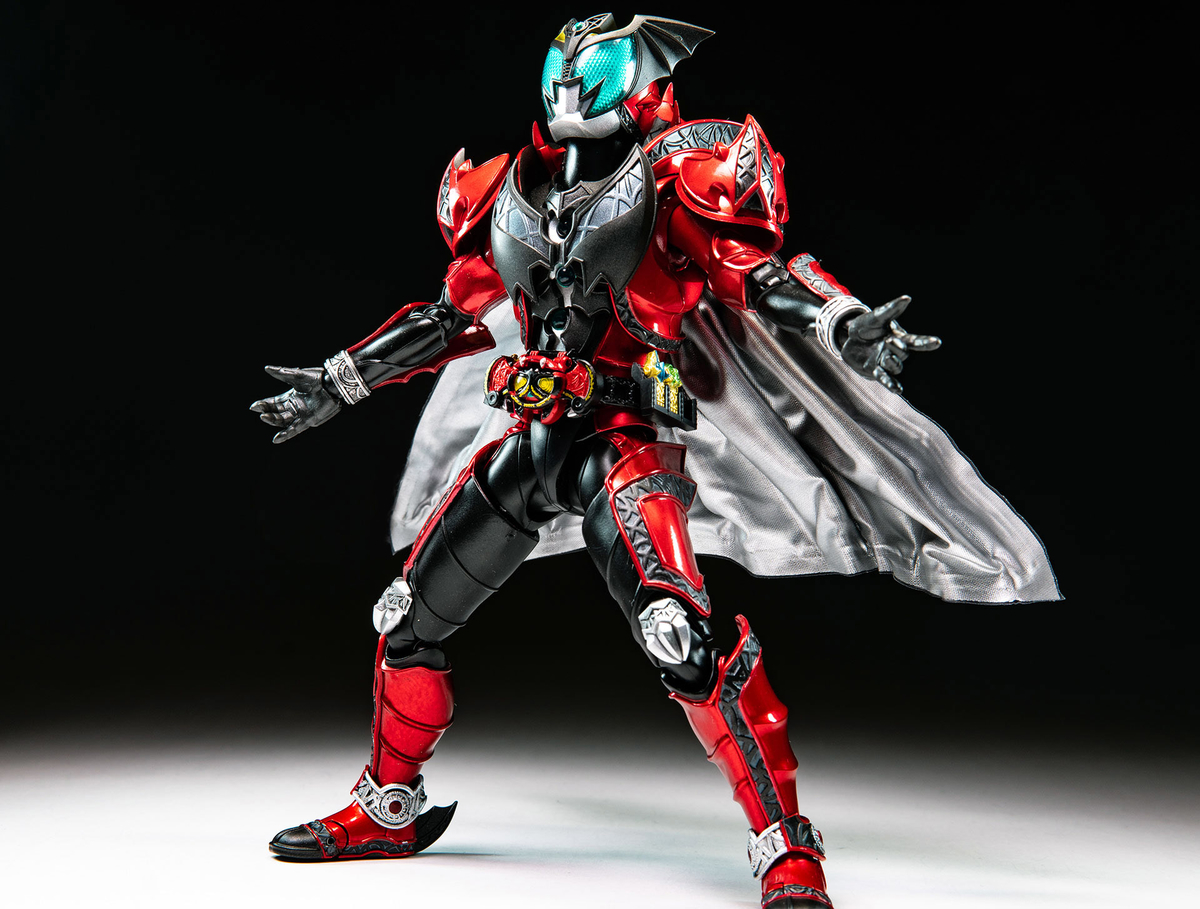 S.H.Figuarts 真骨彫製法 仮面ライダーダークキバ レビュー