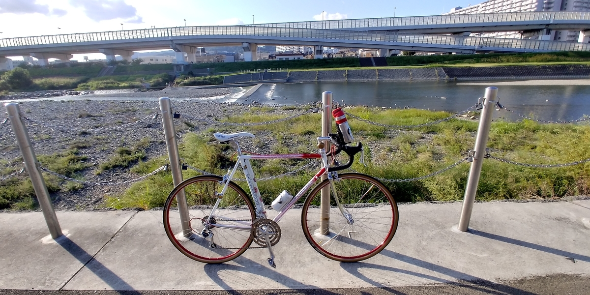 f:id:hirobees:20201001202339j:plain