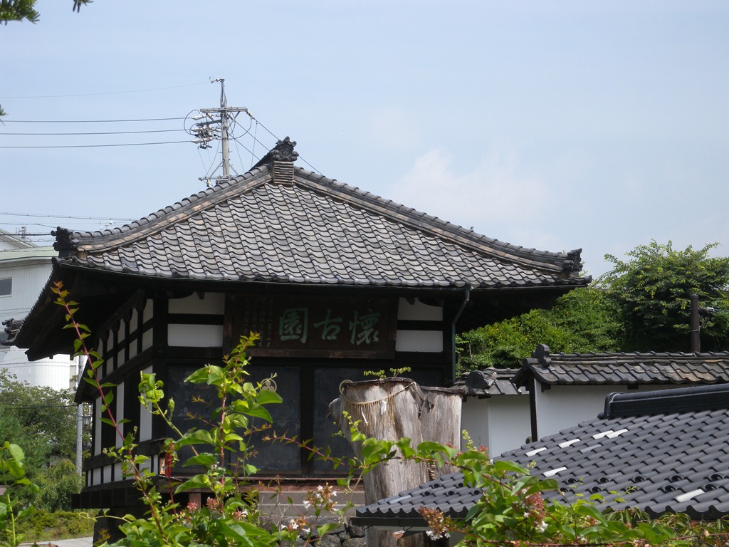f:id:hirobkk:20180802141043j:plain f:id:hirobkk:20180802141043j:plain